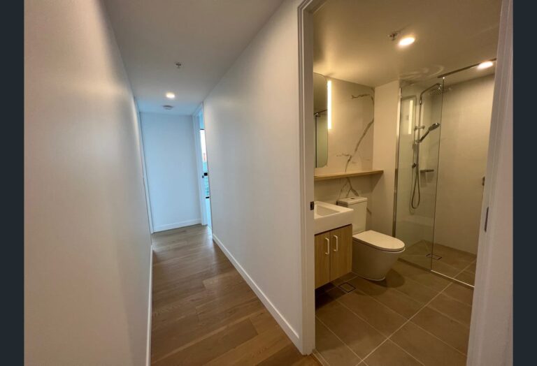 Vacant property image