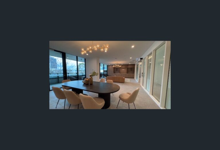 Vacant property image