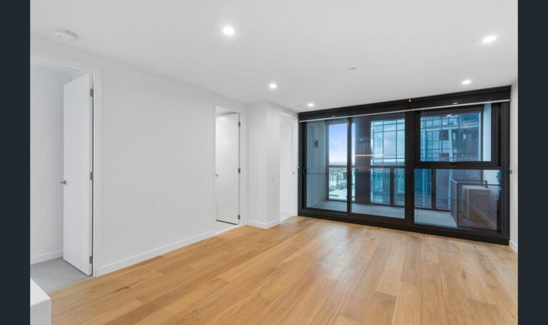 Vacant property image