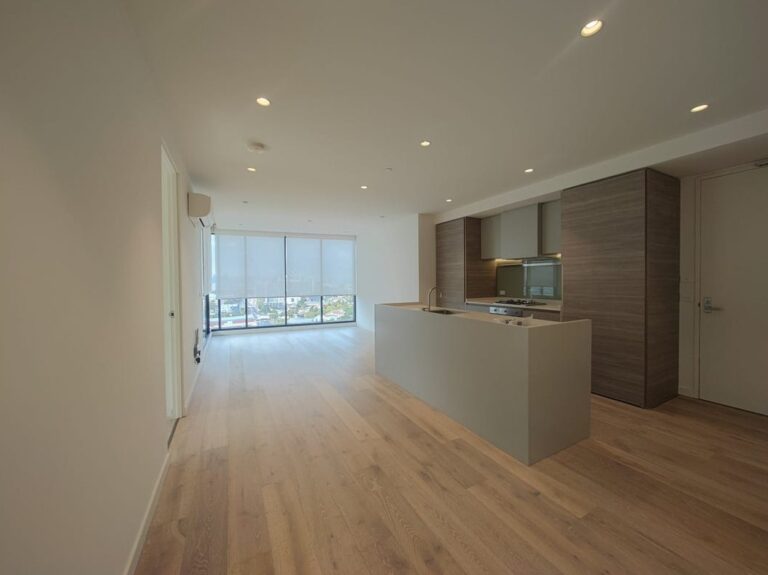 Vacant property image