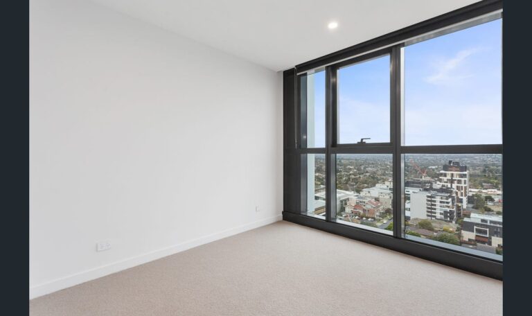 Vacant property image
