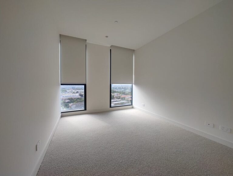 Vacant property image