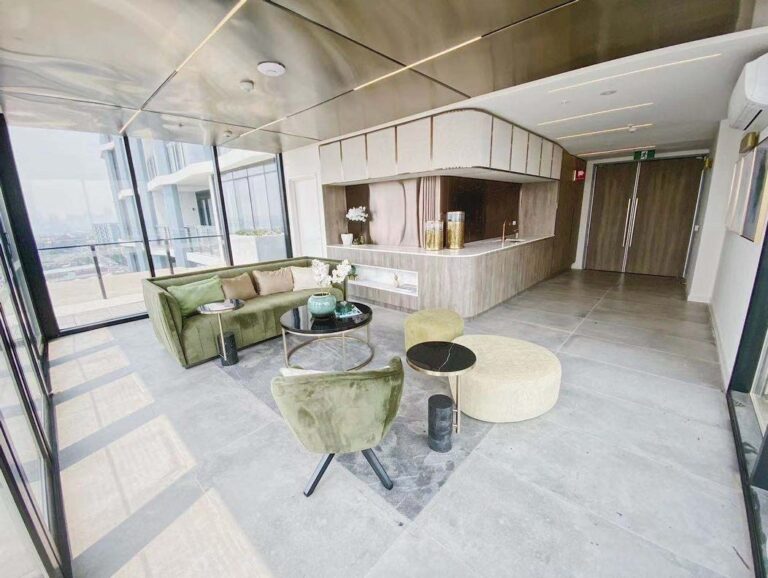 Vacant property image