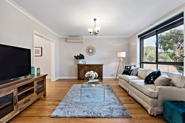 Attainable featured house images (1)